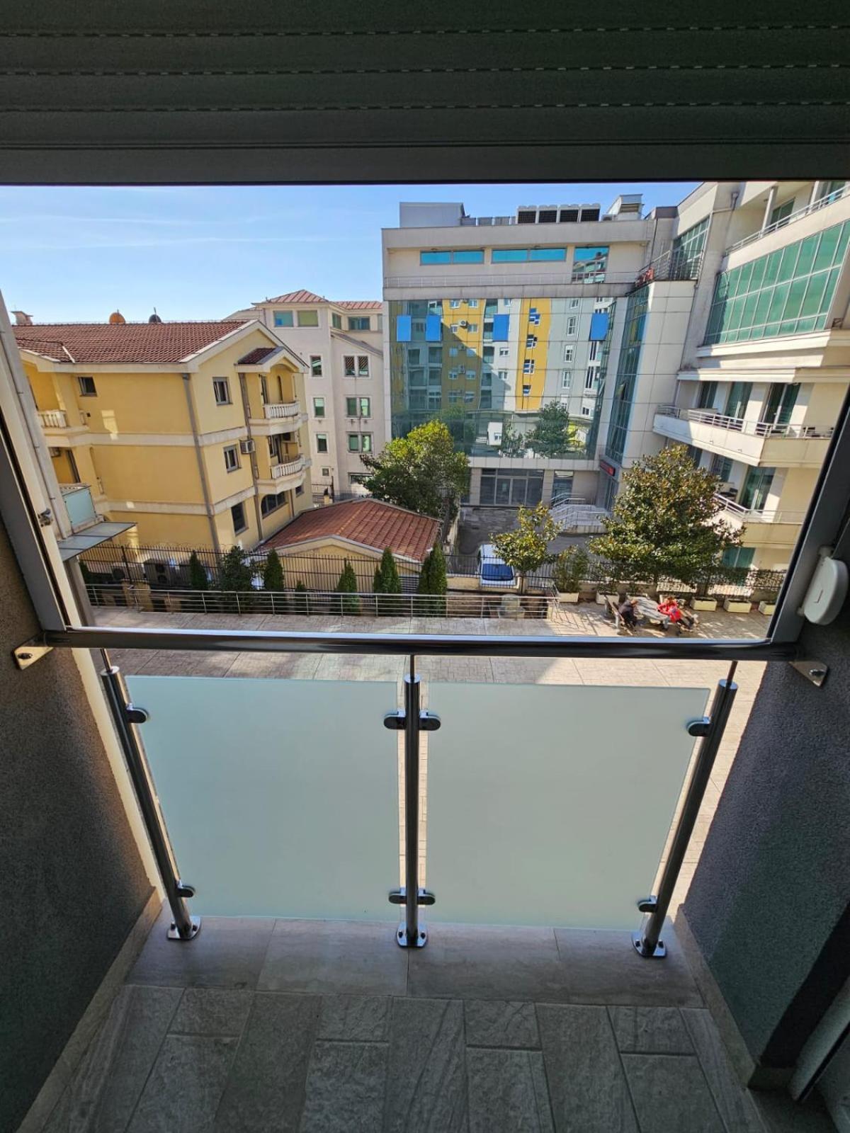 Agape Apartment Podgorica Luaran gambar